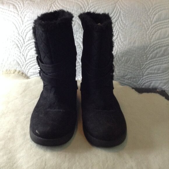 Guess "11", Black Faux Suede/Shearling booties, whimsigoth, Versatile, Chic - Picture 5 of 5